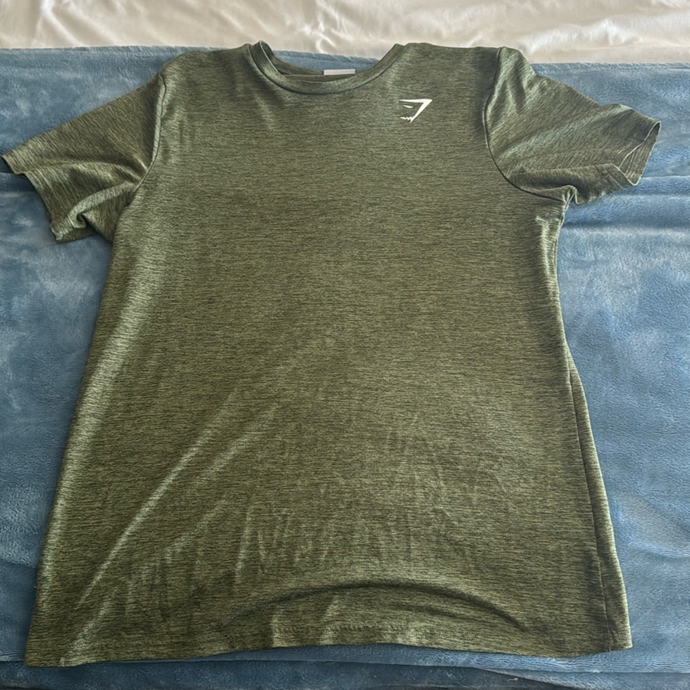 L GymShark T-Shirt